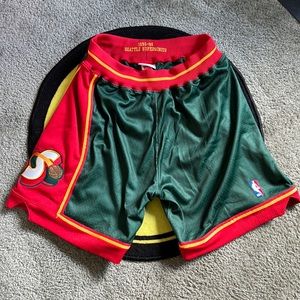 1995-1996 Seattle SuperSonics Jersey Shorts